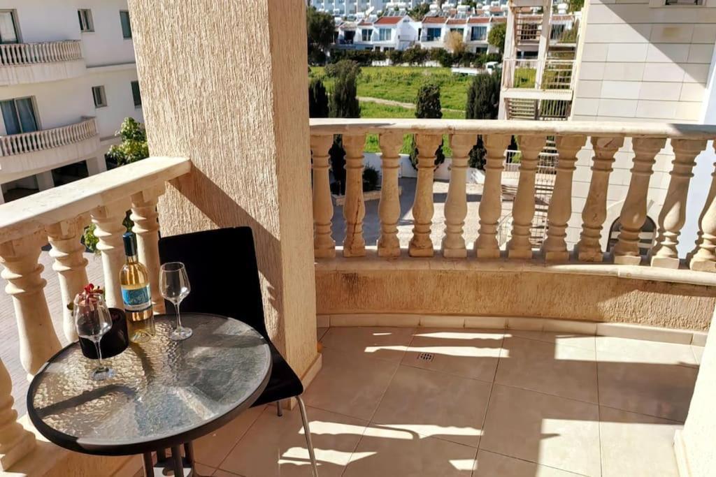 Teo Apartment Paphos Kültér fotó